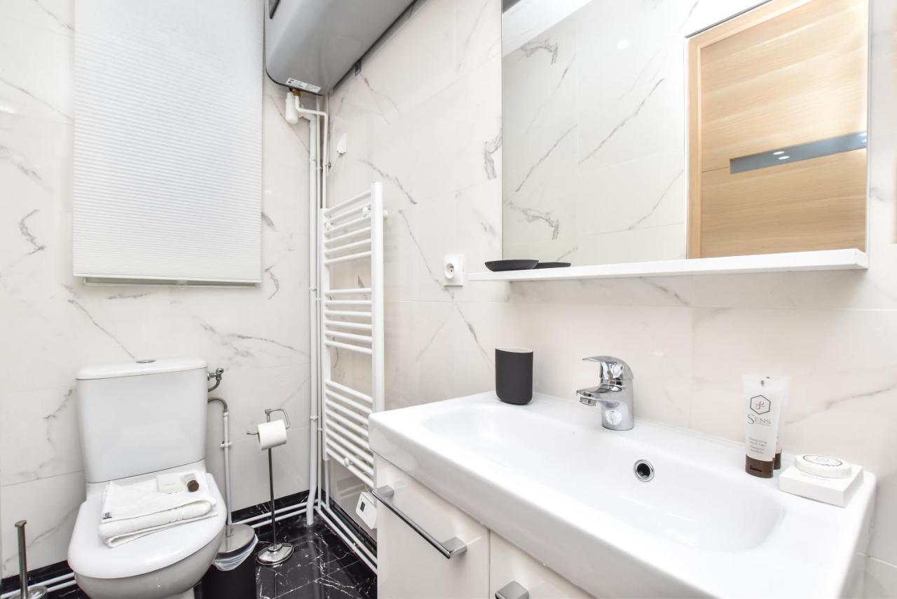 Authentic Apartment - 1Br-4P - La Villette Париж Екстериор снимка